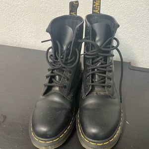 COPY - Dr. Marten boots basically brand new